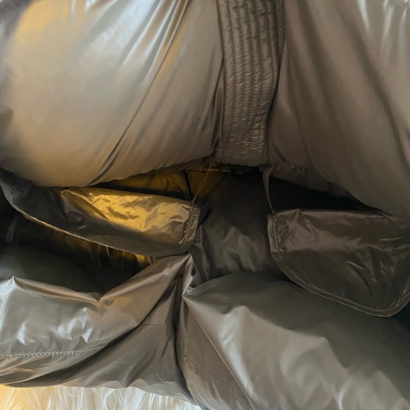 H & M puffer vest - Picture 2 of 6